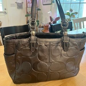 Coach Leather Silver Gray purse
